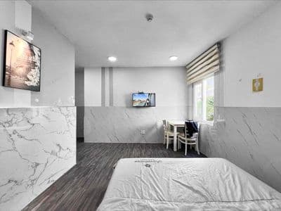 Trống 2 phòng studio cửa sổ trời full nt phòng mớii 100%