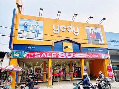 Cho thuê nhà mặt tiền đường Lãnh Binh Thăng, Q11, DT : 12 x 20m VipVip