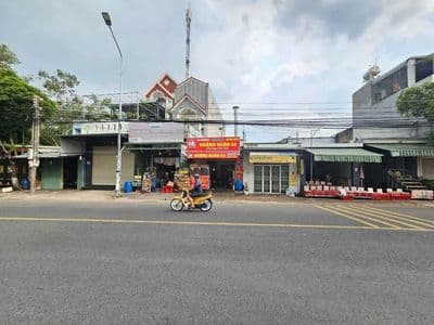 Nhà mặt tiền kinh doanh gần chợ Dĩ An 1, phường Dĩ An, Tp Dĩ An