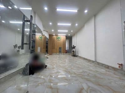 Tòa nhà 7 tầng - có thang máy - phù hợp làm spa, cty, thẩm mỹ viện