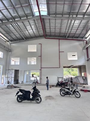Cho thuê xường mới kcn Tân Phú trung Củ Chi dt 5000m
