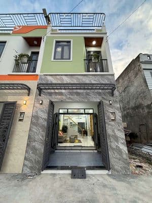 Nhà 2 tầng tx52, dtsd:110m2, sổ hồng riêng,đường thông oto,chỉ 4.25 tỷ