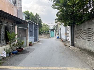 Bán lô đất mặt tiền oto , 52m(6x8,6) vị trí cách Sài Gòn 15p đi xe