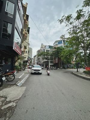 Tôi bán nhà trích sài-nguyễn đình thi dt 56m 5t gara oto- kd-tm 18tỷ