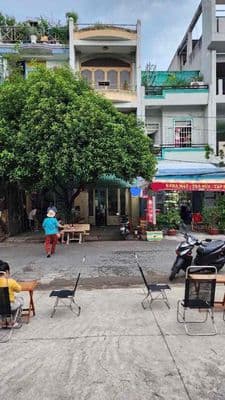 Bán gấp nhà giá tốt MT đường 48A Tên Lửa 4x16m 2 lầu giá 7.6 tỷ