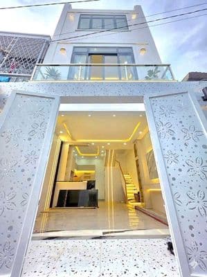 Bán nhà xây mới 100% - sổ hồng riêng - giáp quận 7