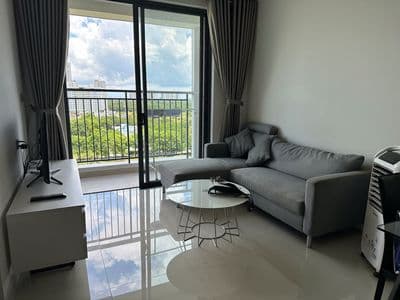 Q7 boulevard cho thuê ở ngay được, nhà rất mới,ban công rộng rãi