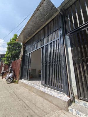 Bán nhà ccvb 2tỷ3 hẻm 182 đường 42