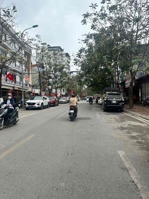 Nhà view hồ, 55m2x5t, gần timescity, ô tô đỗ.