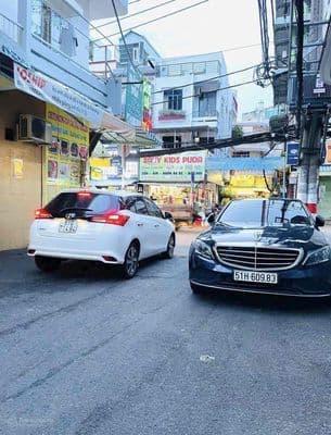 Bán nhà hẻm nhựa xe hơi tránh đường Vĩnh Hội