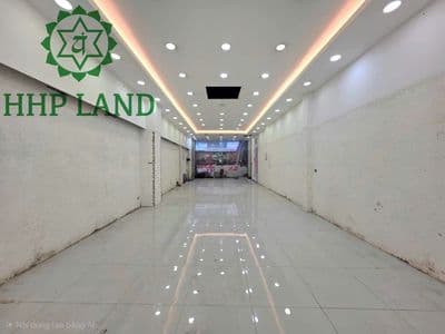 Cho thuê mặt bằng trống suốt đẹp mặt tiền Phạm Văn Thuận gần Coopmart