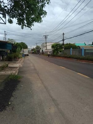 Chủ cần tiền bán gấp đất trung tâm tân quy