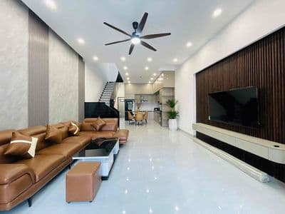 Căn nhà 3 tầng siêu đẹp đường Hói Kiểng 19 Nam Hoà Xuân, Đà nẵng D