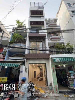 Bán nhà mặt tiền Cô Giang, Phú Nhuận, gần ngã tư Phú Nhuận