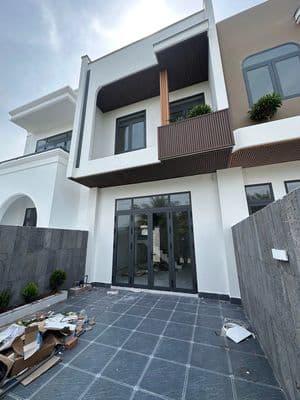 CHỦ HẠ 100TRIỆU BÁN NHÀ CỔNG 11 P.PHƯỚC TÂN-THANH TOÁN CHỈ 650TRIỆU