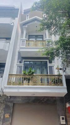 Cần cho thuê nhà MT Ba Vì P.15 Q.10