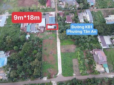 Bán đất tặng nhà đường KB1 ngay sân bóng Eatu - 9 x 18m