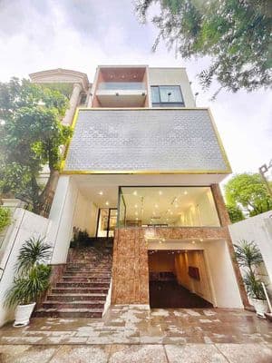 Siêu phẩm cho thuê mặt tiền 283a cách mạng tháng 8 q10- 5 tầng suốt