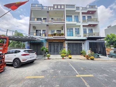 Nhà phố hoàn công KDC gần ngã 3 Cây Điệp, phường Dĩ An, TP Dĩ An