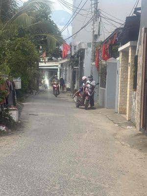 còn *** 1 lô kiệt ô tô Ngô Xuân Thu giá rẻ nhất khu vực