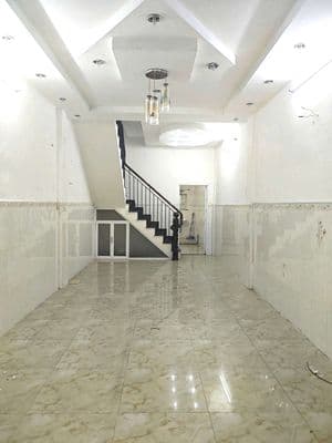 3 phòng hẻm 8m 79 âu cơ