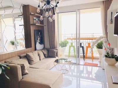 Cho thuê căn GÓC 2PN 73m2 - sẵn nội thất + view Nam mát mẻ + GIÁ TỐT