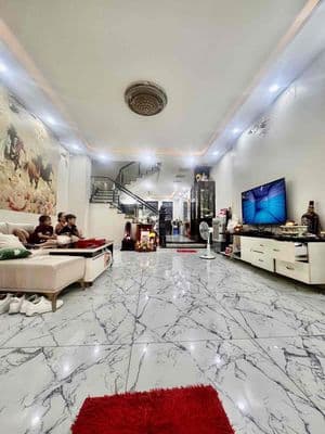 Bán nhà chính chủ Phạm Thế Hiển Quận 8, 110m2, 5 tầng, 5PN.
