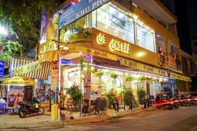 Cho thuê vị trí đặt xe bánh mì hoặc bán xôi