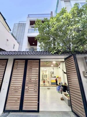 Cho thuê nhà nguyên căn hẻm xe hơi sư vạn hạnh - 4x20m - 18 triệu .