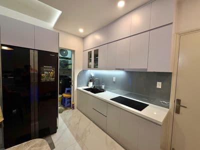 Cần cho thuê căn góc Citi Home 2pn2wc, đầy đủ nt , lầu trung giá 8tr