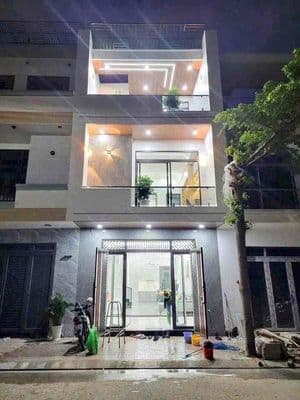 Bán Nhà 3 Lầu, VSIP3, TP Tấn Uyên, BD ( Giá 1ty690TR)
