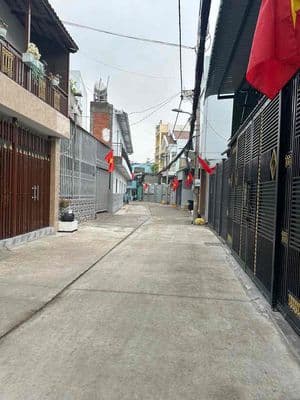 HÀNG HIẾM 1 Lô DN. Dt 4,7x14m. hẻm 62 đường Lâm Văn Bền, P Tân Kiểng