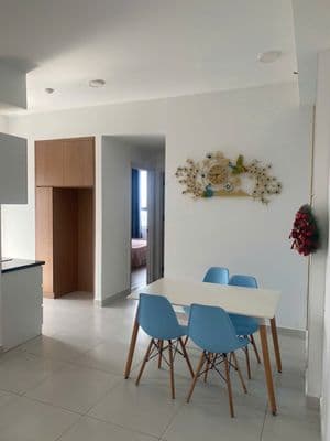 Cho thuê căn 2pn+2wc Full nội thất Ngay Đầu Q9 . Đi Q2 5p, Đi Q1 20p.