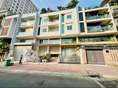 Mặt tiền trường sa 12m x 20m sàn trống suốt