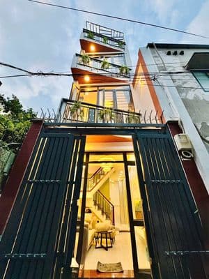 Nhà mới Kinh Dương Vương, 39m2, 4 tầng , 4PN 4WC, kế bên Aeon Bình Tân