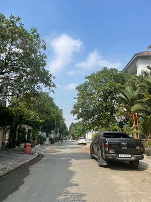 Đất 20/2A Đặng Thùy Trâm. DT 7X18.5M. GPXD Trệt Lửng 2 lầu ST
