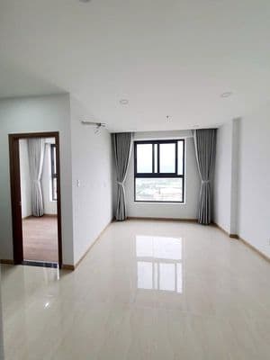 Cần bán BconsGarden 56m2: 2PN - 2WC, view quận 1 , hướng Đông - Nam .