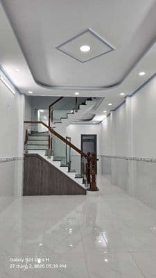 CCG Bán nhà 1trệt 1lầu 3pn 2wc Sổ Hoàn công