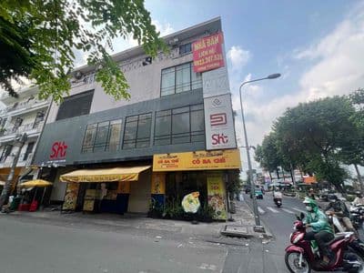 Mặt tiền Nguyễn Thái Sơn , gần UBND Phường 3