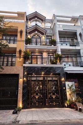 Cho thuê nhà full nội thất khu ao sen dt 5*20m