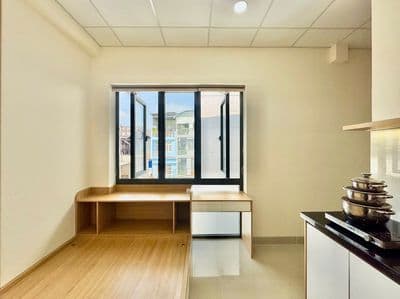Căn Hộ View Thoáng Full Nội Thất Giá Rẻ Ngay Dương Quãng Hàm Gần VLUp