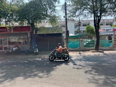 Cho thuê mặt bằng kinh doanh số 4 đường lê lợi đối diện cv bãi trước