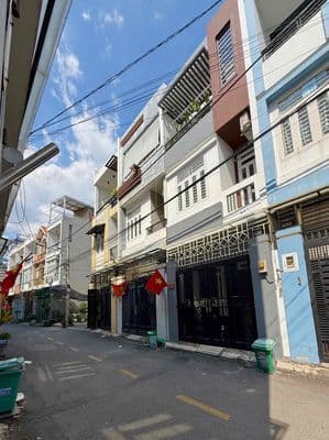 CHỦ KẸT BÁN GẤP NHÀ QUỐC LỘ 13 HIỆP BÌNH PHƯỚC