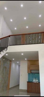 Nhà mê lửng Tứ Ngân Điện Ngọc