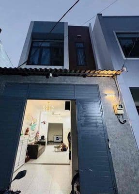 Nhà gần lê văn quới - 1 trệt 2 lầu sân thượng, 4x13, đúc thật, 4 tỷ x