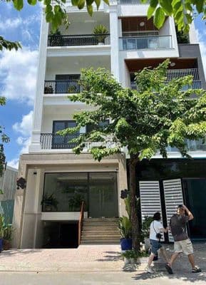 CHO THUÊ TÒA NHÀ VP ĐƯỜNG HỒNG HÀ, P2, Q. TÂN BÌNH, TP.HCM