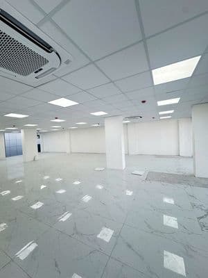 9 Sàn VP mới đẹp CMT8 Quận 10 gần Hà Đô. từ 80-900m2/sàn