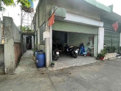 Nhà hxh 1/ Phùng Hưng, 4 phòng trọ, kdc đông đúc
