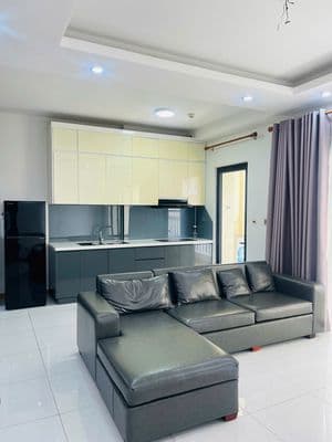 Cho thuê 85m2, 2pn, 2wc, Ban công rộng. NỘI THẤT sạch sẽ. 11 triệu