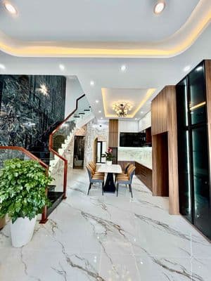 Siêu phẩm 3 tầng, đường 7m5 , Hoà Xuân, Đà Nẵng